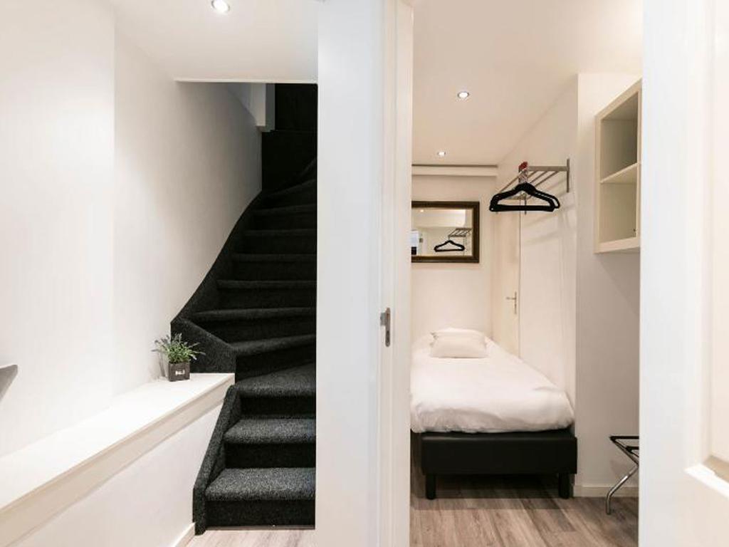 Lovely Canal Apartment Amsterdam Exterior photo
